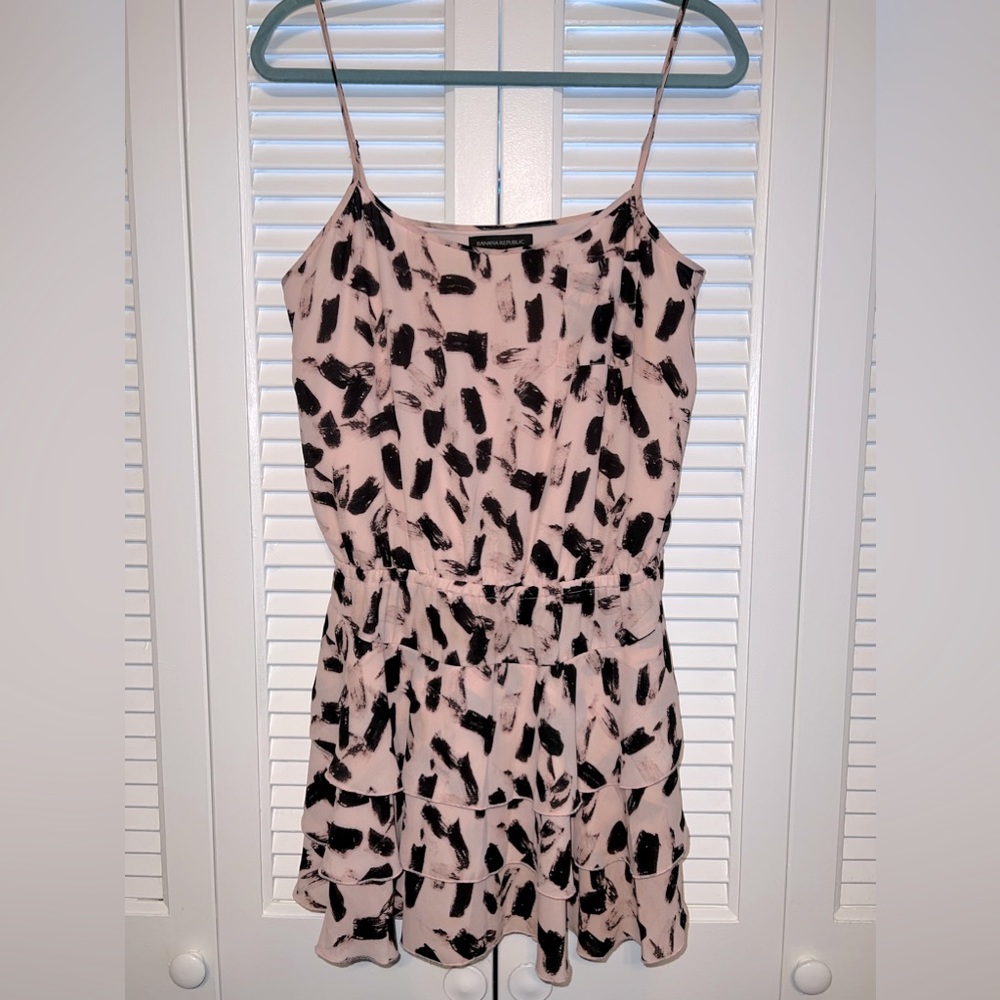 Banana Republic Pink Ruffled Hem Dress Size M Petite